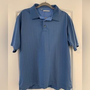 Cutter & Buck Men’s polo shirt.  Size: XL.